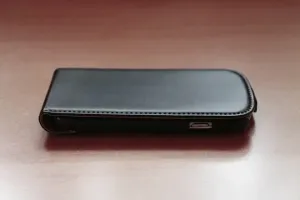 Czy etui skórzane na telefon może być modne i atrakcyjne dla odbiorcy?