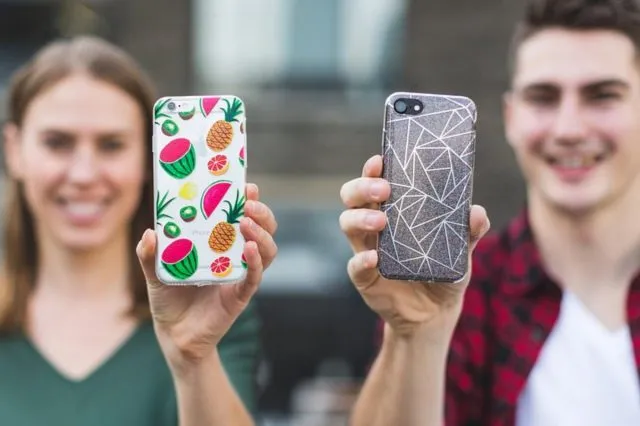 Jak wykonać etui na telefon z własnym nadrukiem?